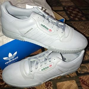 SOLD SOLD Brand NEW ADIDAS YEEZY CALABASAS 👟💫🌟